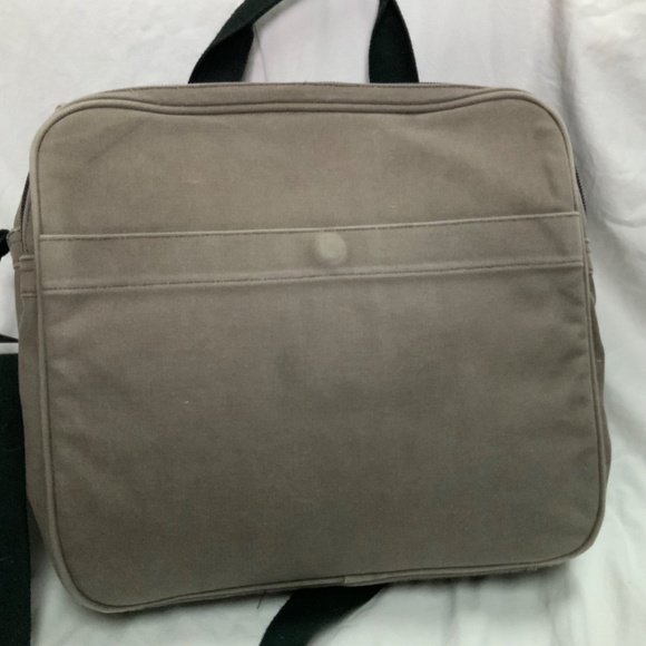 Bag of Holding Crossbody Messenger Bag by Think Geek - Picture 3 of 13